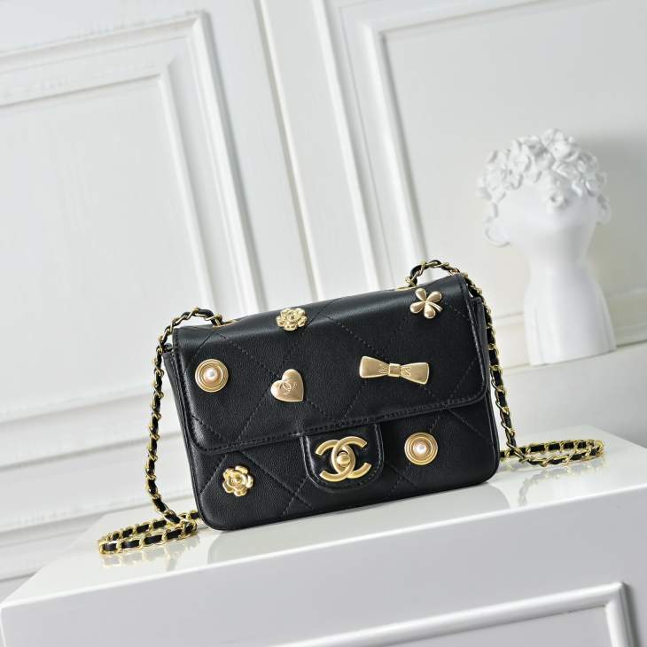 Picture of Chanel Handbags 2 _SKUfw239825200fw